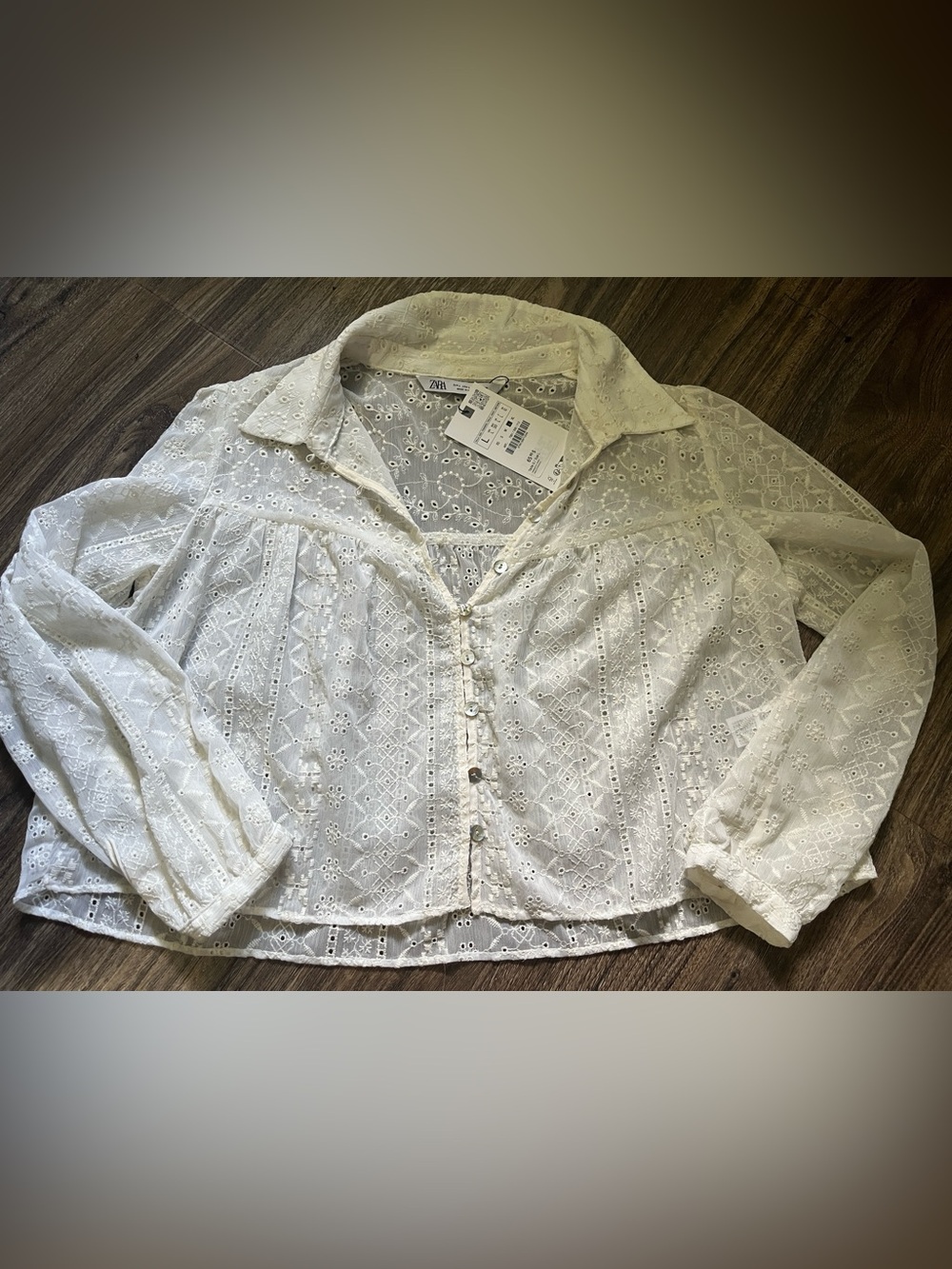 Cropped white blouse